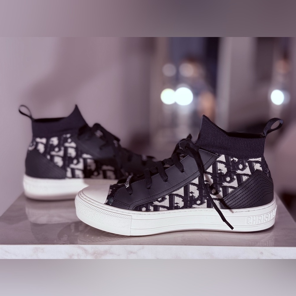 Christian Dior Deep Blue and White Sneakers WALK ‘N’DIOR Oblique